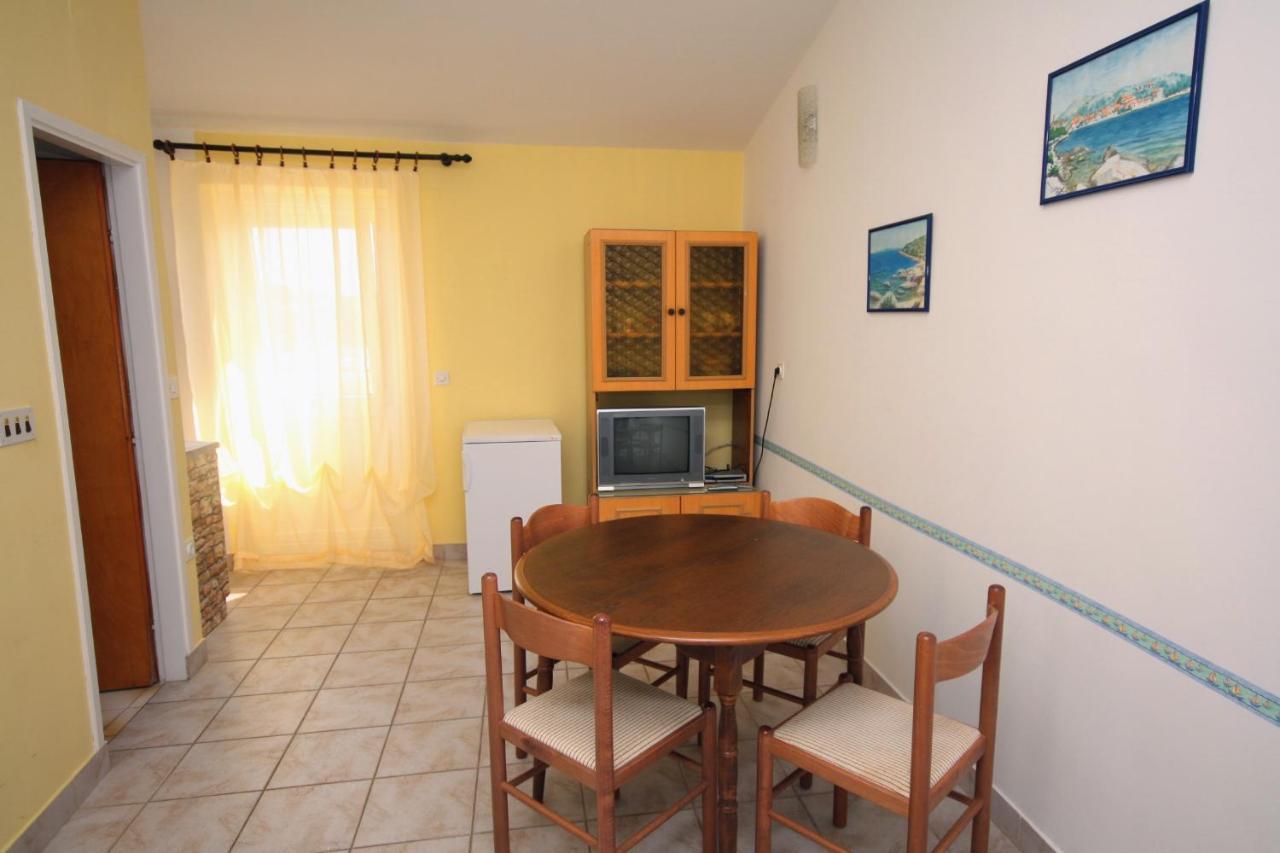 Apartments By The Sea Jezera, Murter - 5063 외부 사진